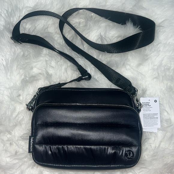 NWT Lululemon Everywhere Crossbody Bag 2L Wunder Puff - Picture 5 of 11